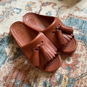 BENCH Bensan-D Tassle PBC room shoes SZ Small Light Brown NIB